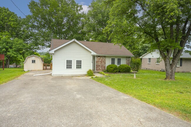 Building Photo - 108 Aloha Ct