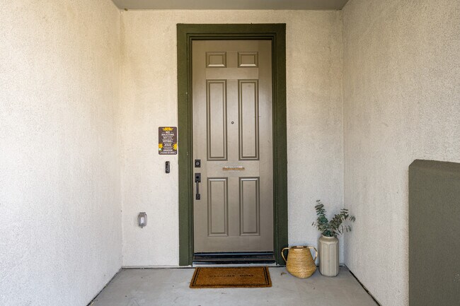 Foto del edificio - 29807 Pumpwood Ct