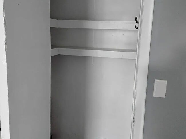 Building Photo - 50 Welton St