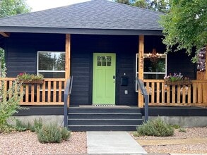 Building Photo - 1545 NW 5th St