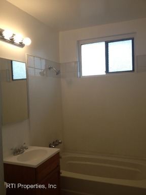 Building Photo - 1116 1/2 S McBride Ave