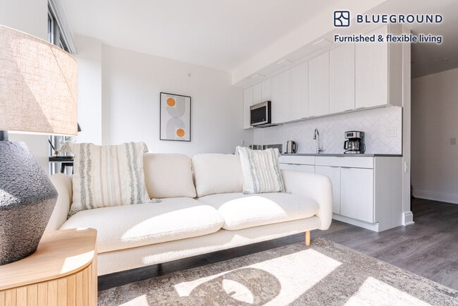 Building Photo - 600 4th St SW