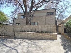 Building Photo - 4715 Lafayette Ave