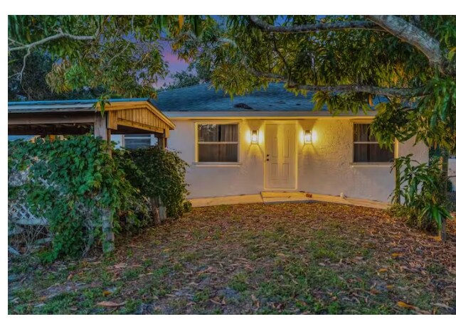 Frente de la casa - 423 Parkland Ave