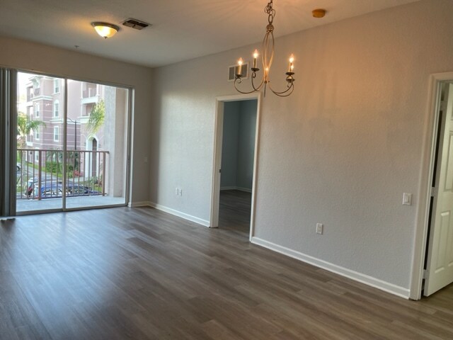 Building Photo - 4862 Cayview Ave
