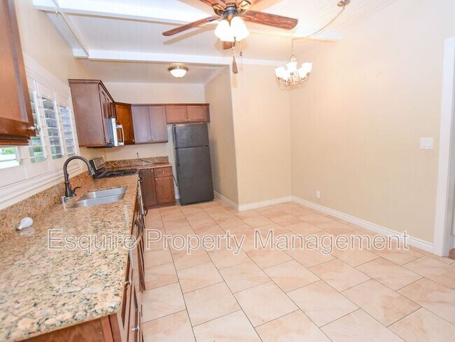 Foto del edificio - 37 Anacapa Dr