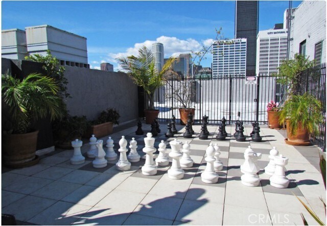 Foto del edificio - 612 S Spring St