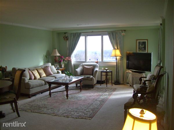 Foto del edificio - 701 Pelham Rd