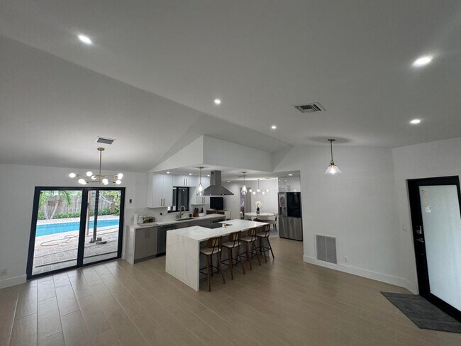 Foto del edificio - 1467 McDermott Ln