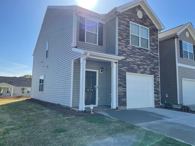 Building Photo - 1578 Katherine Ct