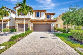 Building Photo - 10139 Wellington Parc Dr