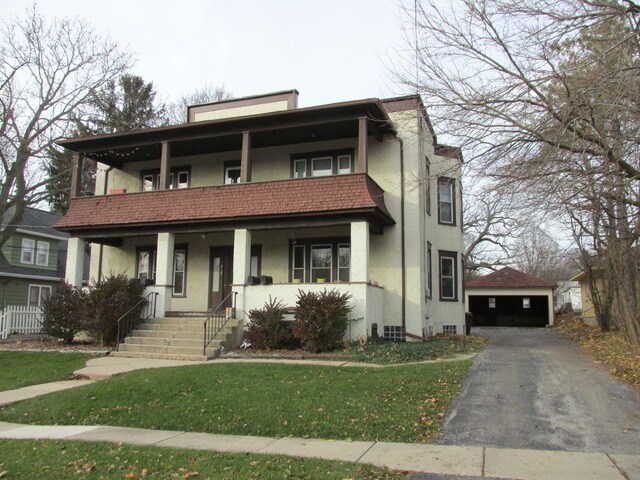 Primary Photo - 219 Grove St