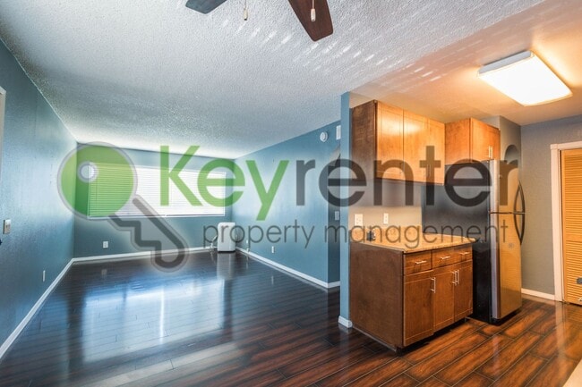 Building Photo - Charming Condo in the heart of Otay West |...