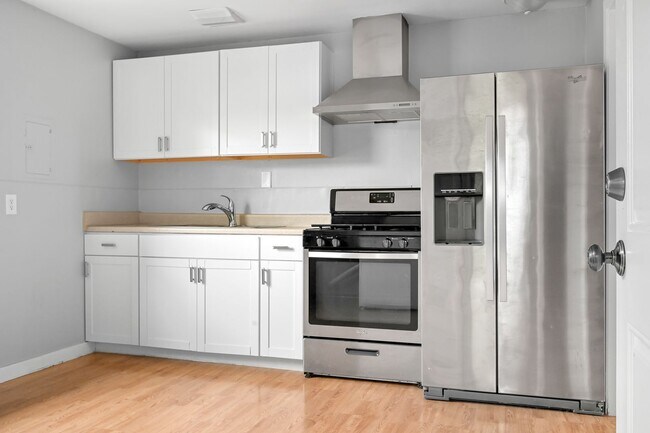 Foto del edificio - 2 Bedroom, 1 Bathroom Available Now!