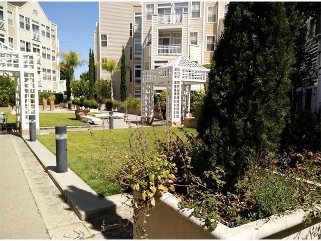 Building Photo - 550 Ortega Ave