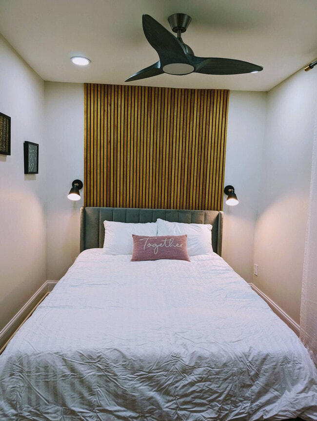 Foto del edificio - 1293 Colony Dr