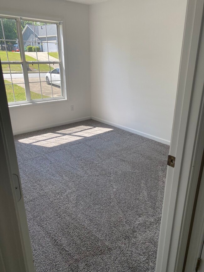 Building Photo - 1432 Armende Cir
