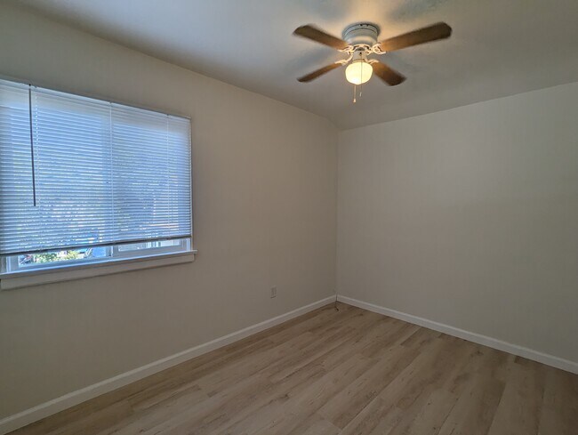 Bedroom - 85 Virginia Ave