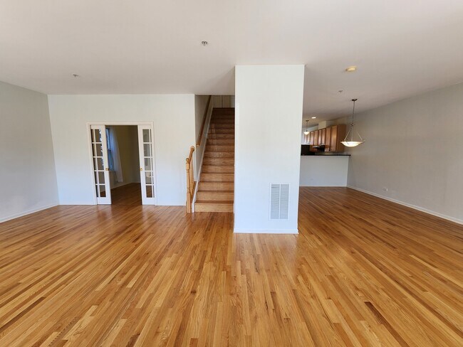 Building Photo - 8221 Lincoln Ave