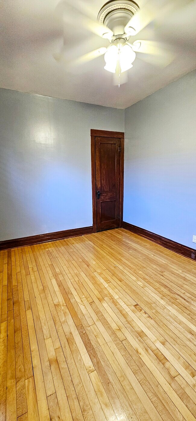 Foto del edificio - 4720 N Kilbourn Ave