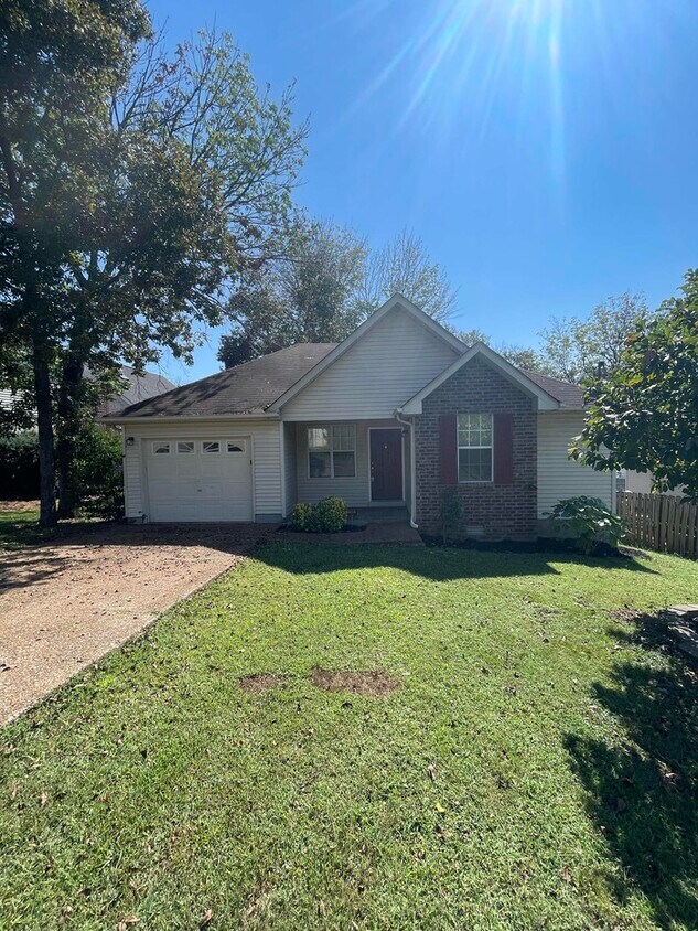 Primary Photo - **Move in Special**Lovely 3BR Home in Prim...