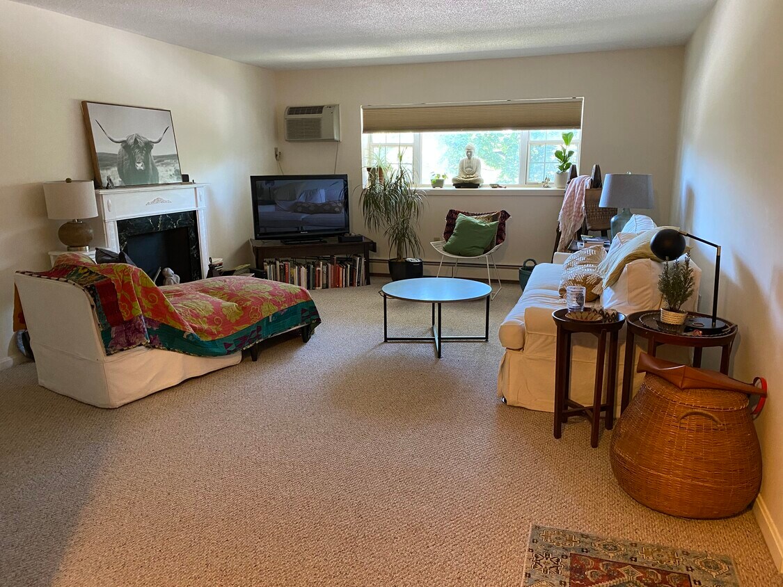 121 North St, Medfield, MA 02052 Apartments Medfield, MA