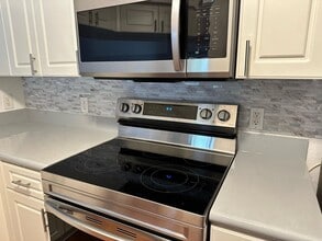 Building Photo - 2725 Anzio Ct