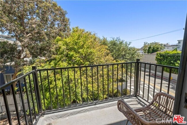 Foto del edificio - 101 Dudley Ave