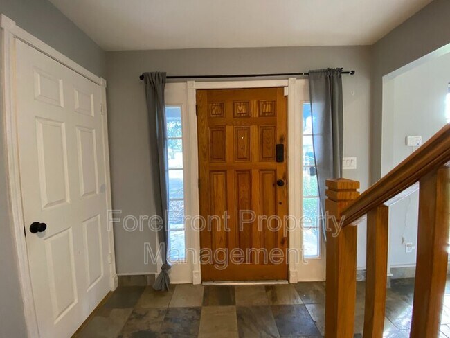 Foto del edificio - 7403 Linkview St