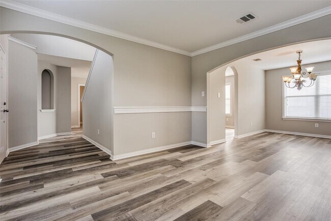 Building Photo - 2925 Inks Lake Dr
