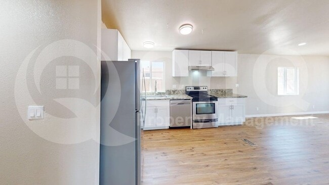 Building Photo - 14536 N Warfield Cir
