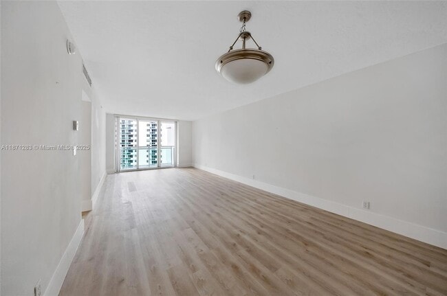 Photo - 3000 S Ocean Dr Apartment