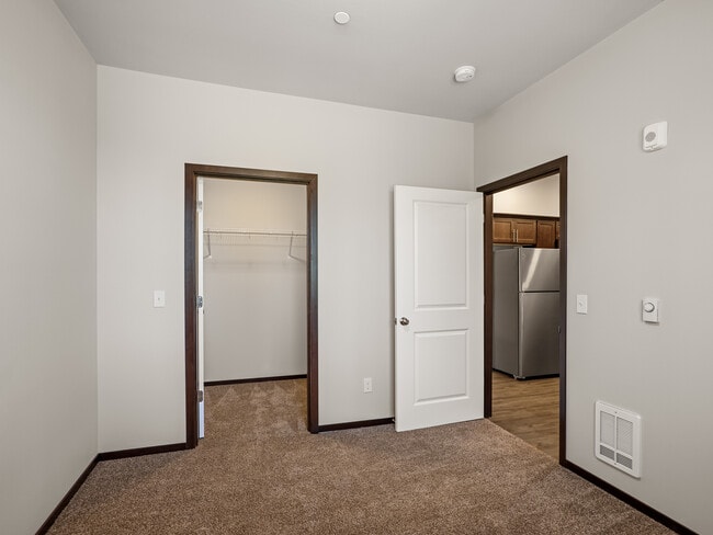 Building Photo - The Lux