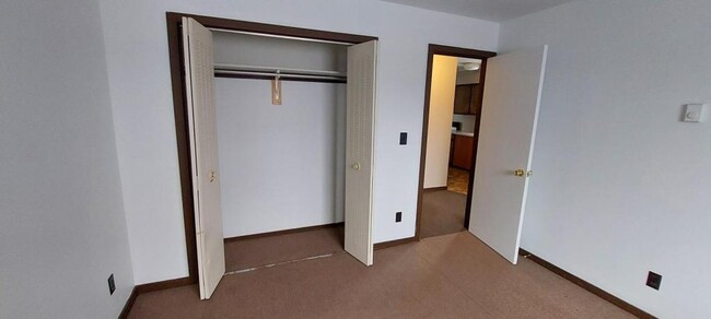Building Photo - 145 Paras Hill Dr, 145 A