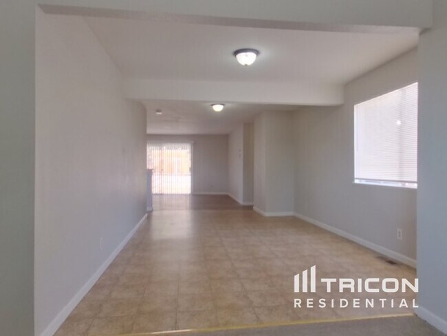 Foto del edificio - 3045 Slater Ct