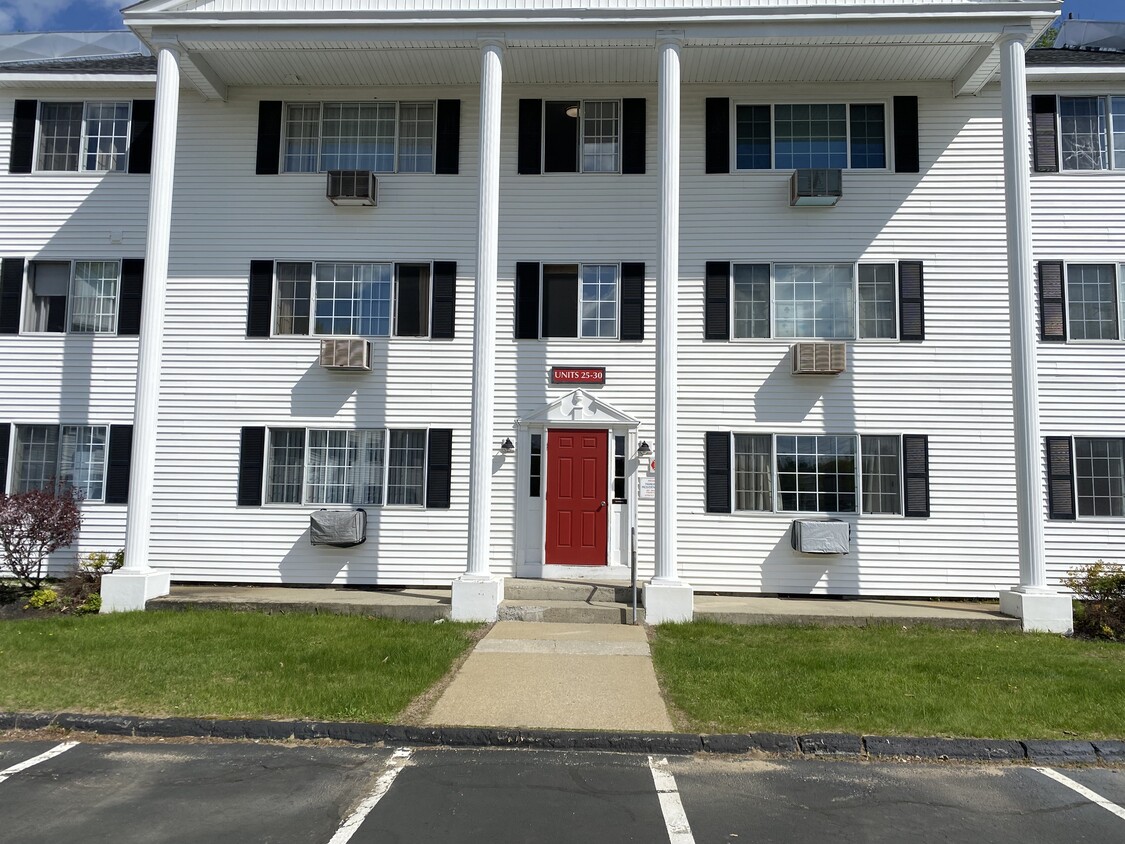 Foto principal - 105 Portsmouth Ave