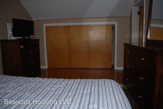 Building Photo - 5 br, 2.5 bath Apartment - 72 MATHEWS
