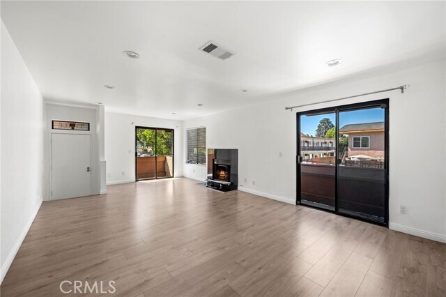 Foto del edificio - 14100 Calvert St