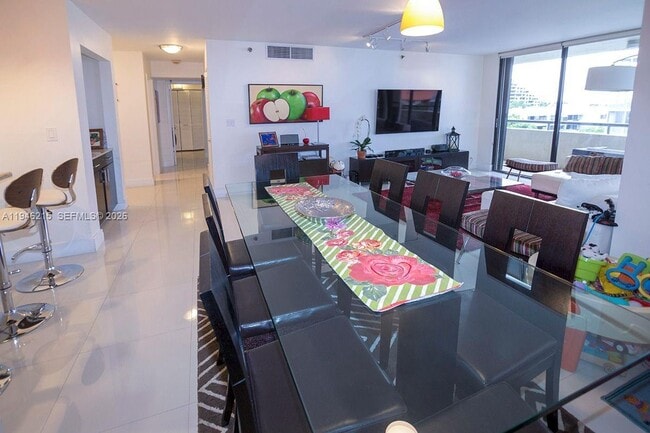 Foto del edificio - 170 Ocean Ln Dr