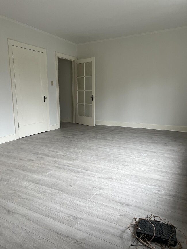 Photo du bâtiment - 1086 W 10th Ave
