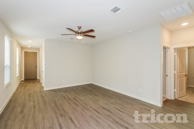 Building Photo - 23631 Gibson Frst Dr