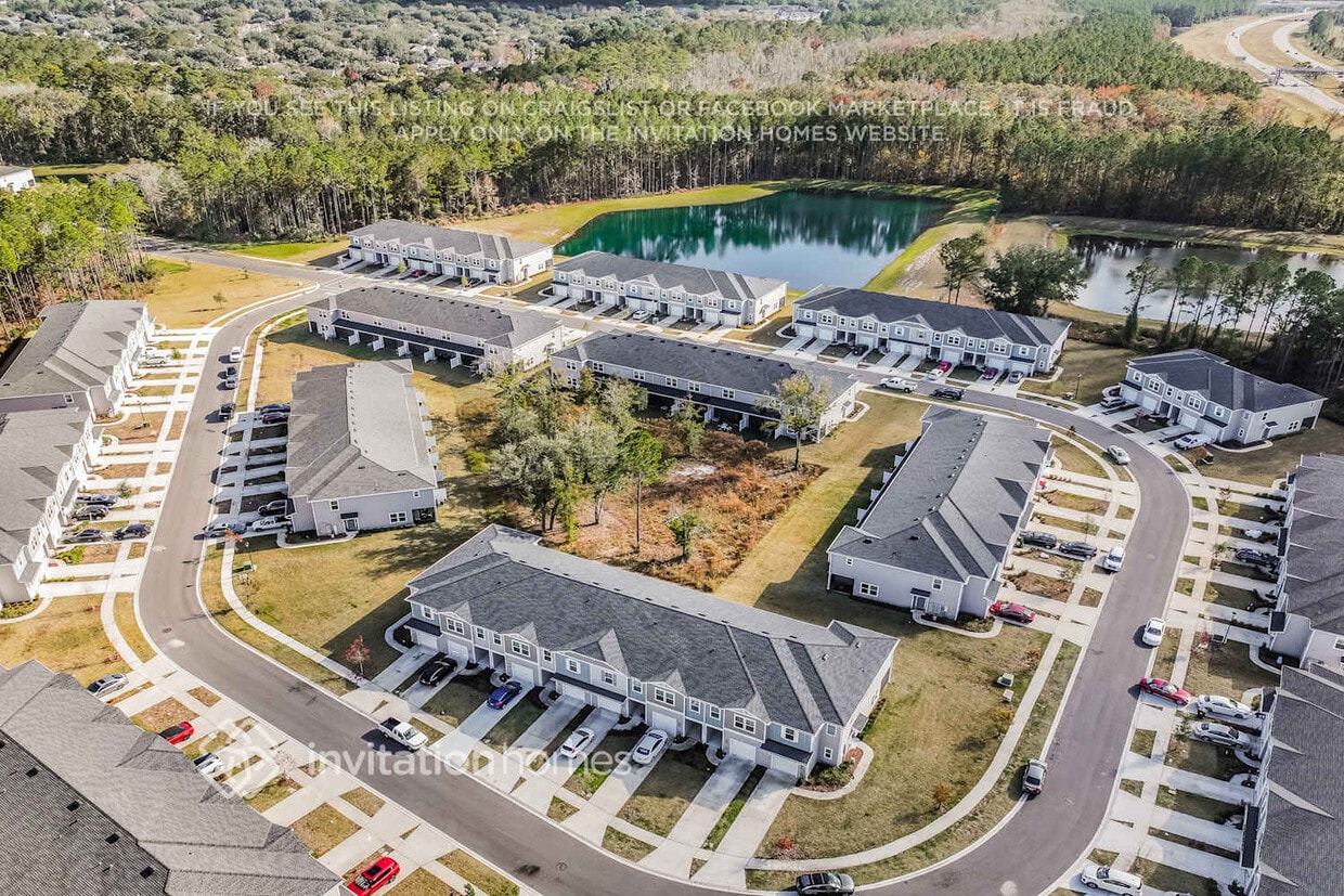 Foto del edificio - 508 Cherry Ridge Dr