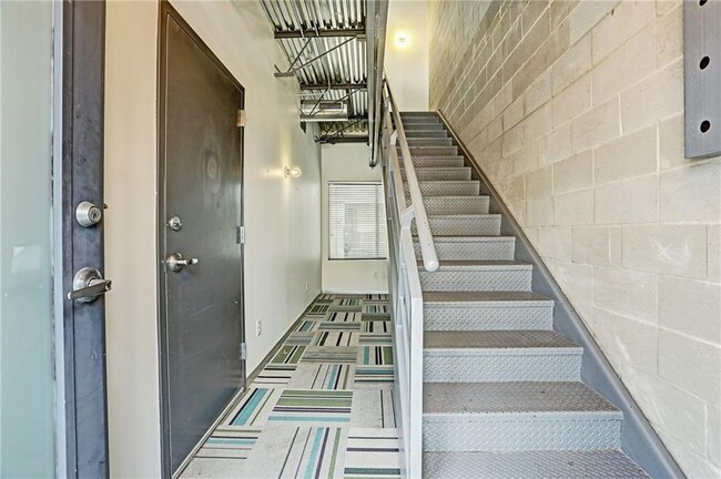 Building Photo - 4801 S Congress Ave