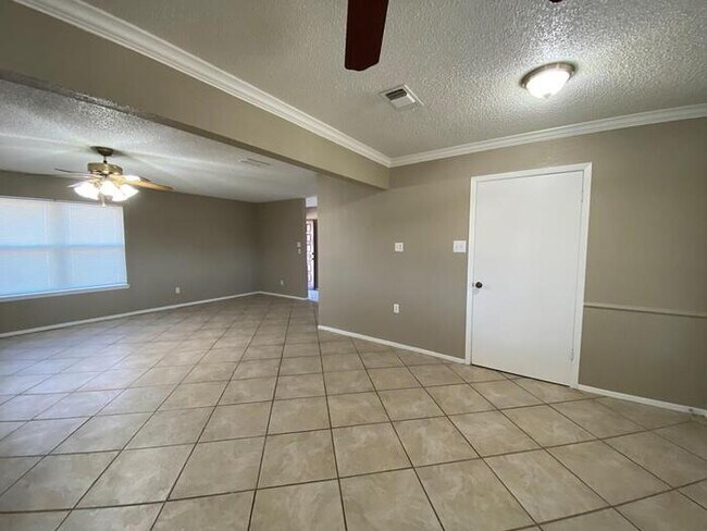 Foto del edificio - Country living near town! 3 bed 2 bath hom...