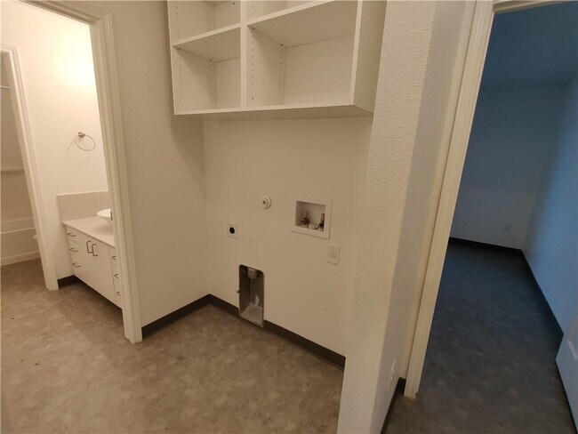 Foto del edificio - 702 W 6th St
