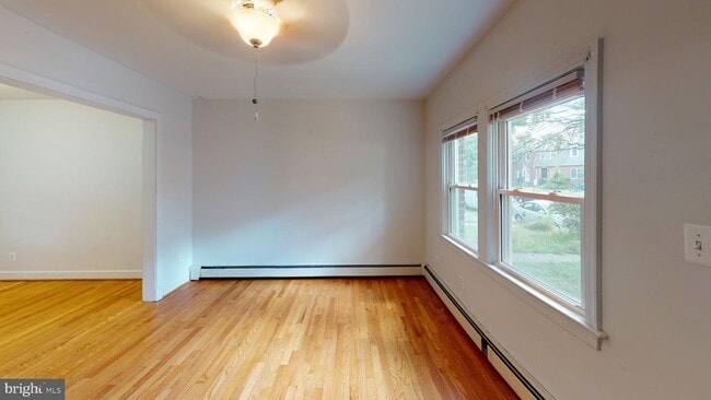 Building Photo - 1049 N Monroe St