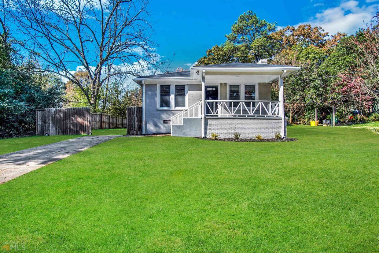 Primary Photo - 4162 Mercer Rd