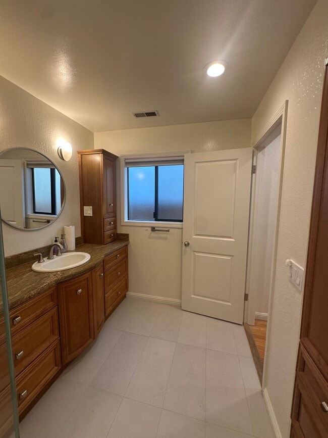 Building Photo - Two Story home!  3 bedroom, 2.5 bath, plus...