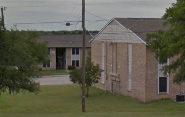 Building Photo - 1815 Old Brandon Rd