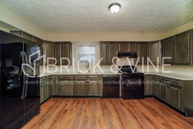 Foto del edificio - 463 Sherwood Downs S